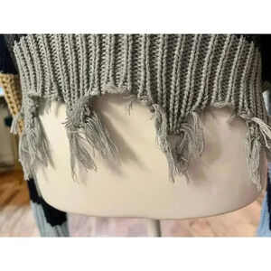 Leeli + Lou tattered oversized v neck sweater size medium